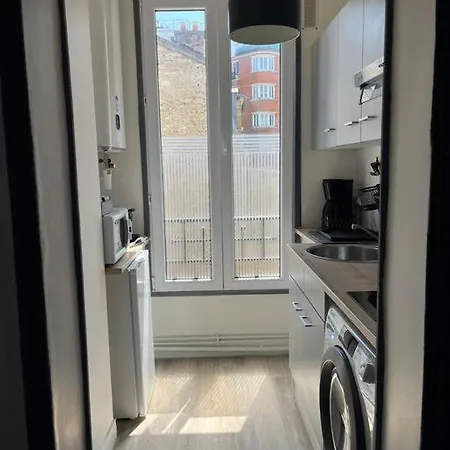 Joli A 10 Minutes De Paris En Metro - Parking Offert Apartamento